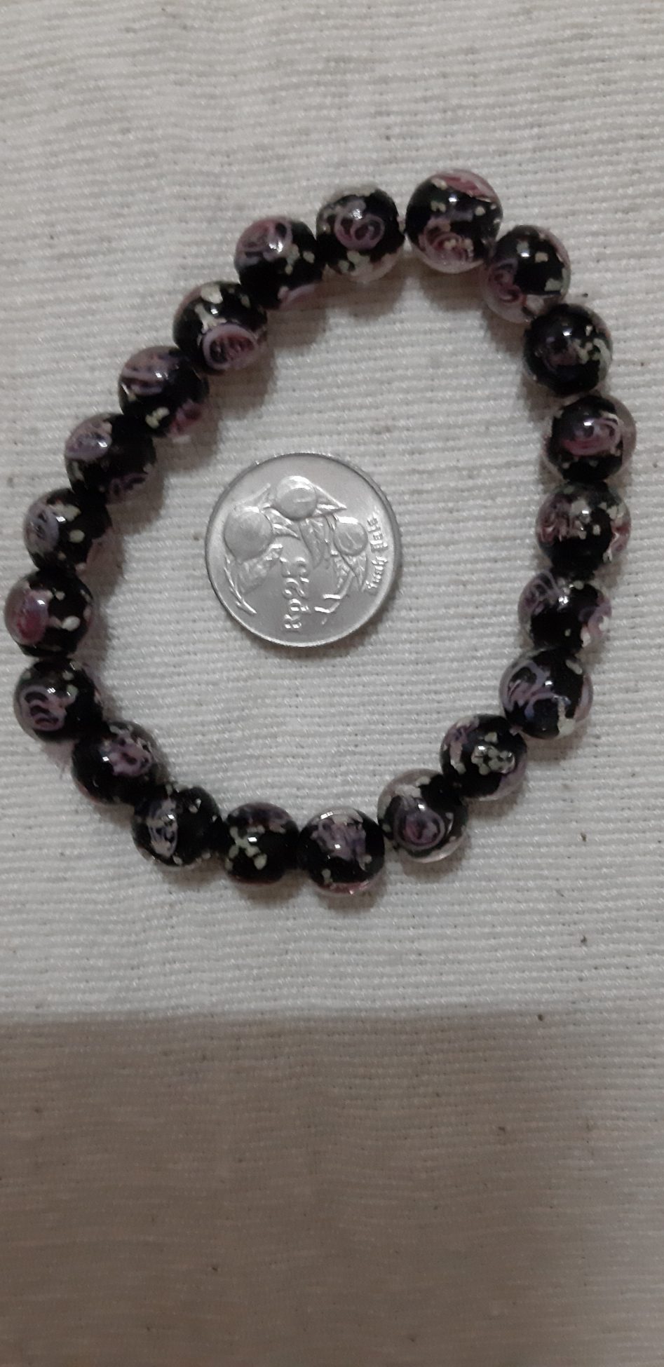 Manik kaca bulat 10 mm warna hitam bening motif bunga pink (BAW0414) - Image 3