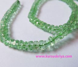Manik gelas bulat pipih persegi,light green clear