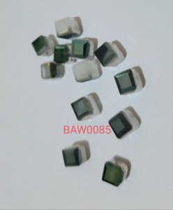 Manik kristal kotak 6 mm white opaque topping green AB
