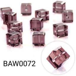 Manik kristal kotak 6 mm warna burnt carmine clear per lusin (BAW0072)