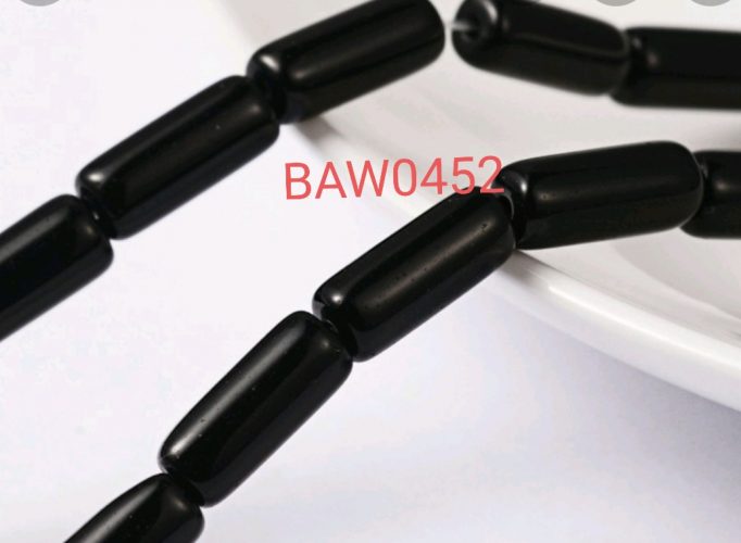 Manik kaca tabung 4 X 10 mm warna hitam