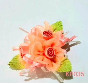 Bros korsase tiga bunga peach