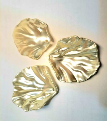 Kelopak bunga akrilik white pearl size L