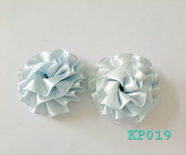 Bunga mawar pita satin warna light blue grey