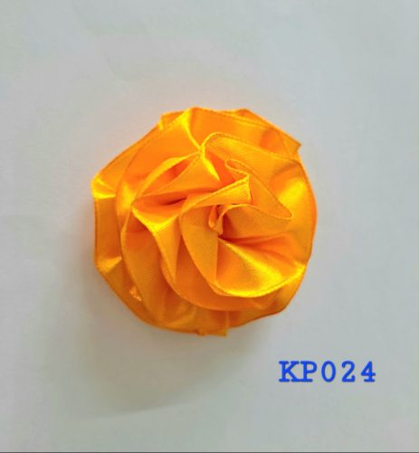 Kuntum bunga mawar satin warna tangerine