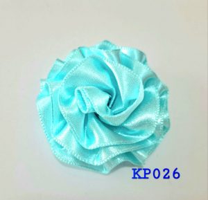 Kuntum bunga mawar satin warna blue green