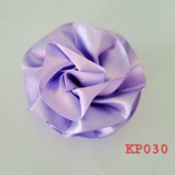 Kuntum bunga mawar satin warna light violet