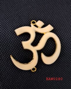 Konektor gelang om size besar warna broken white-gold