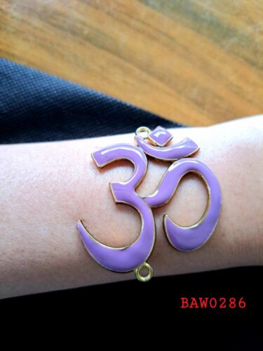 Konektor gelang dari metal simbol om warna purple