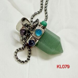 Liontin pendulum green adventurine hiasan 7 cakra rantai stainless steel warna silver