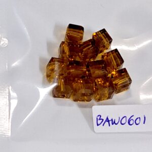 Manik-manik kristal austria bentuk kotak 6 mm warna ochre clear