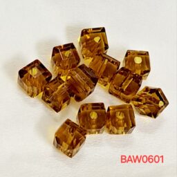 Manik-manik kristal austria bentuk kotak 6 mm warna ochre clear