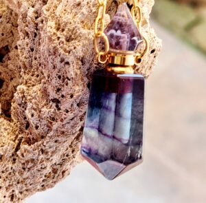 Kalung liontin hexagon bottle parfume natural fluorite rantai gold