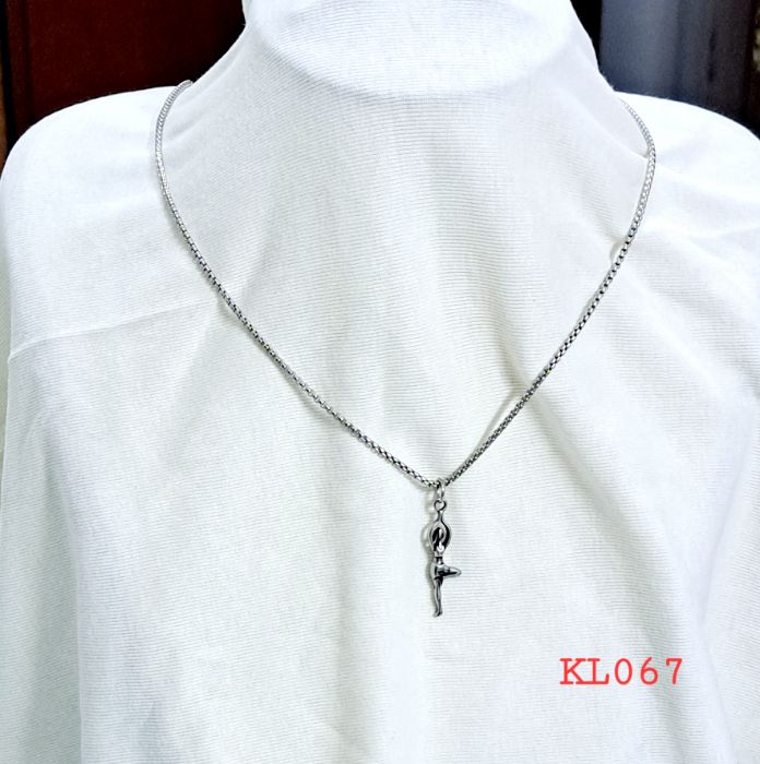 Kalung rantai stainless steel liontin 316L postur yoga vrikshasana