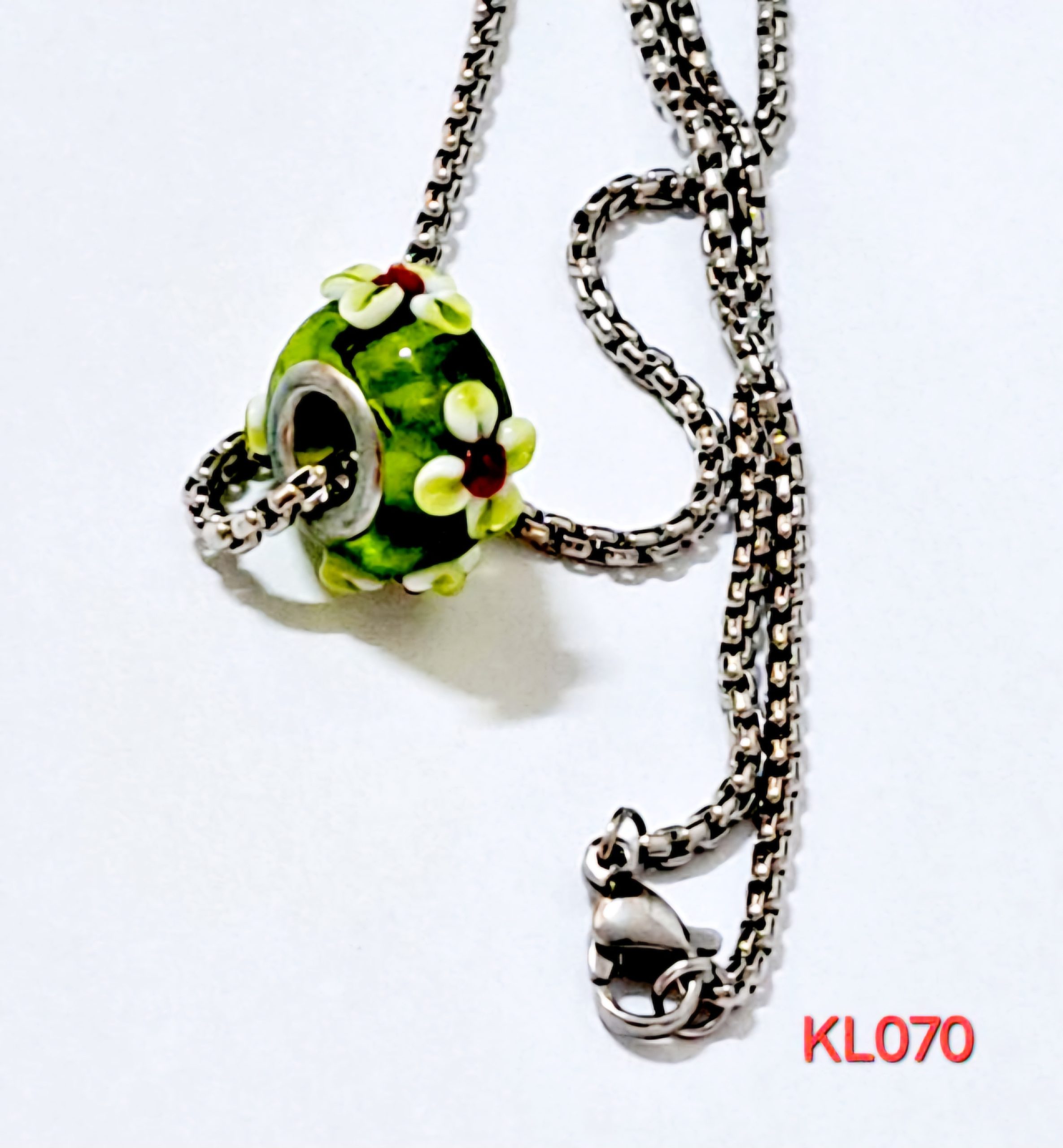 Kalung rantai stainless steel liontin lampwork hijau