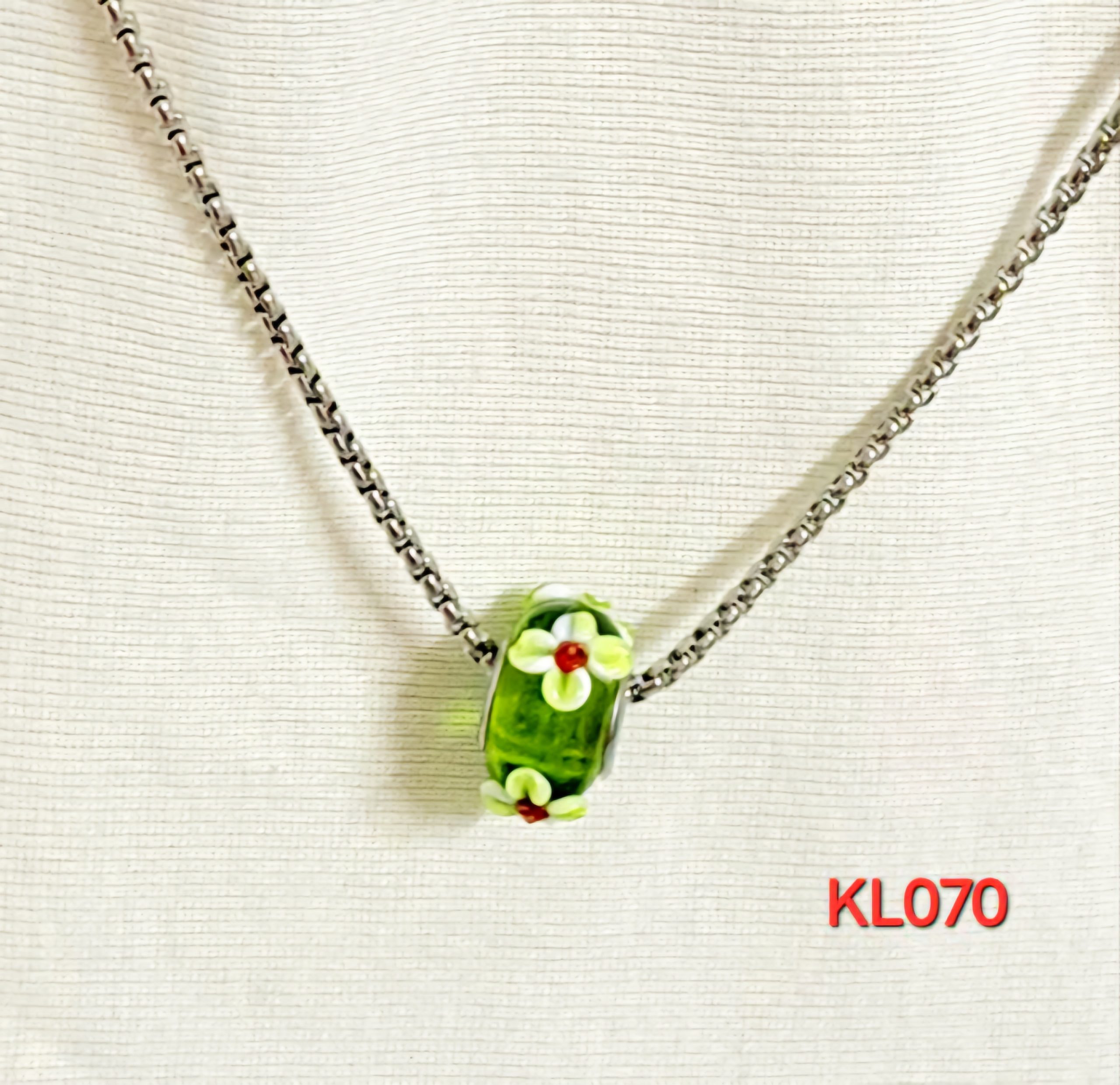 Kalung rantai stainless steel liontin lampwork hijau
