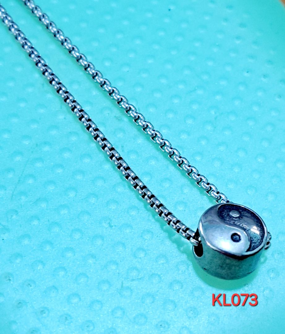 Kalung rantai stainless steel tai chi yin-yang charm 316L