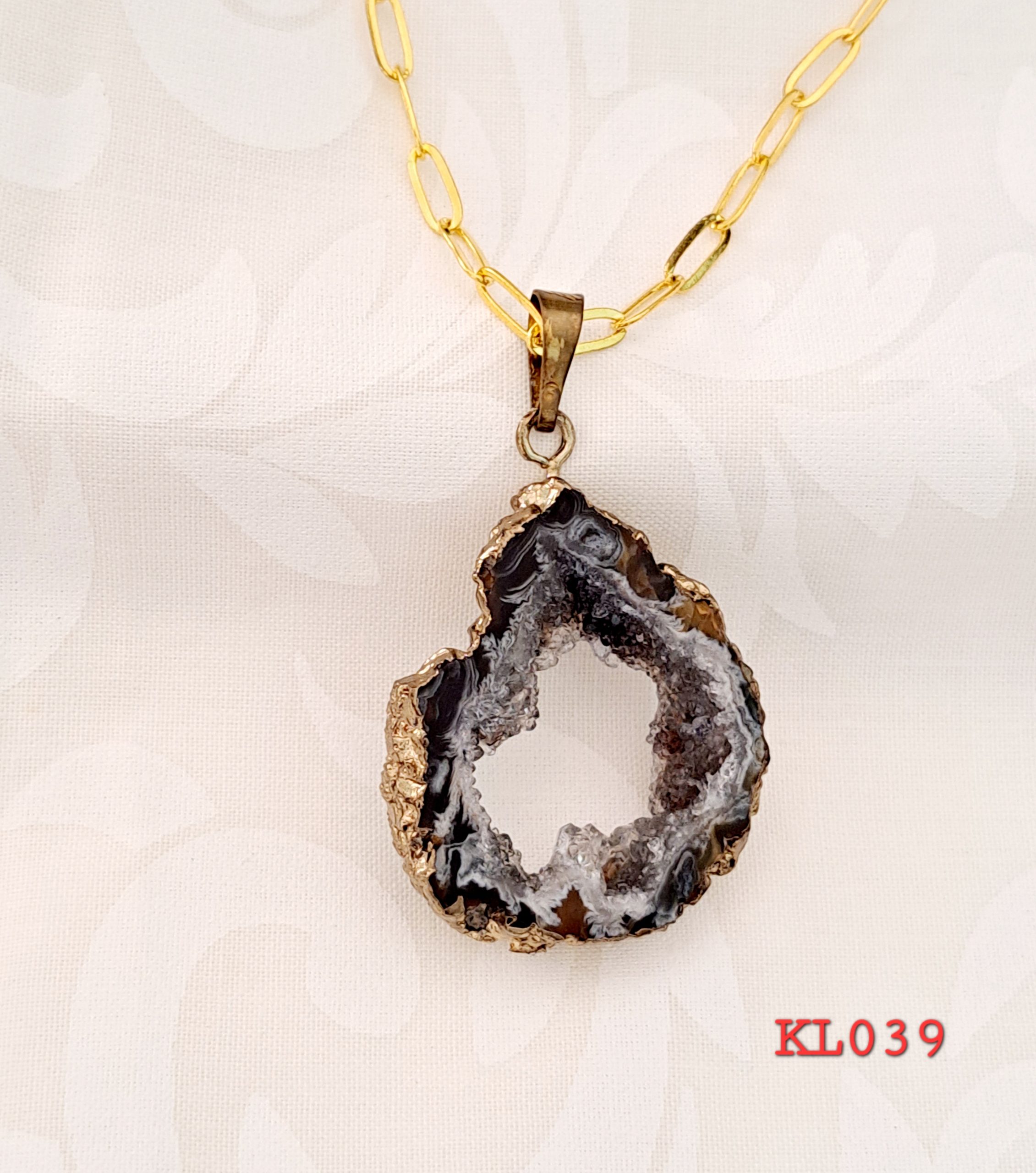 KL039 Kalung druzy agate