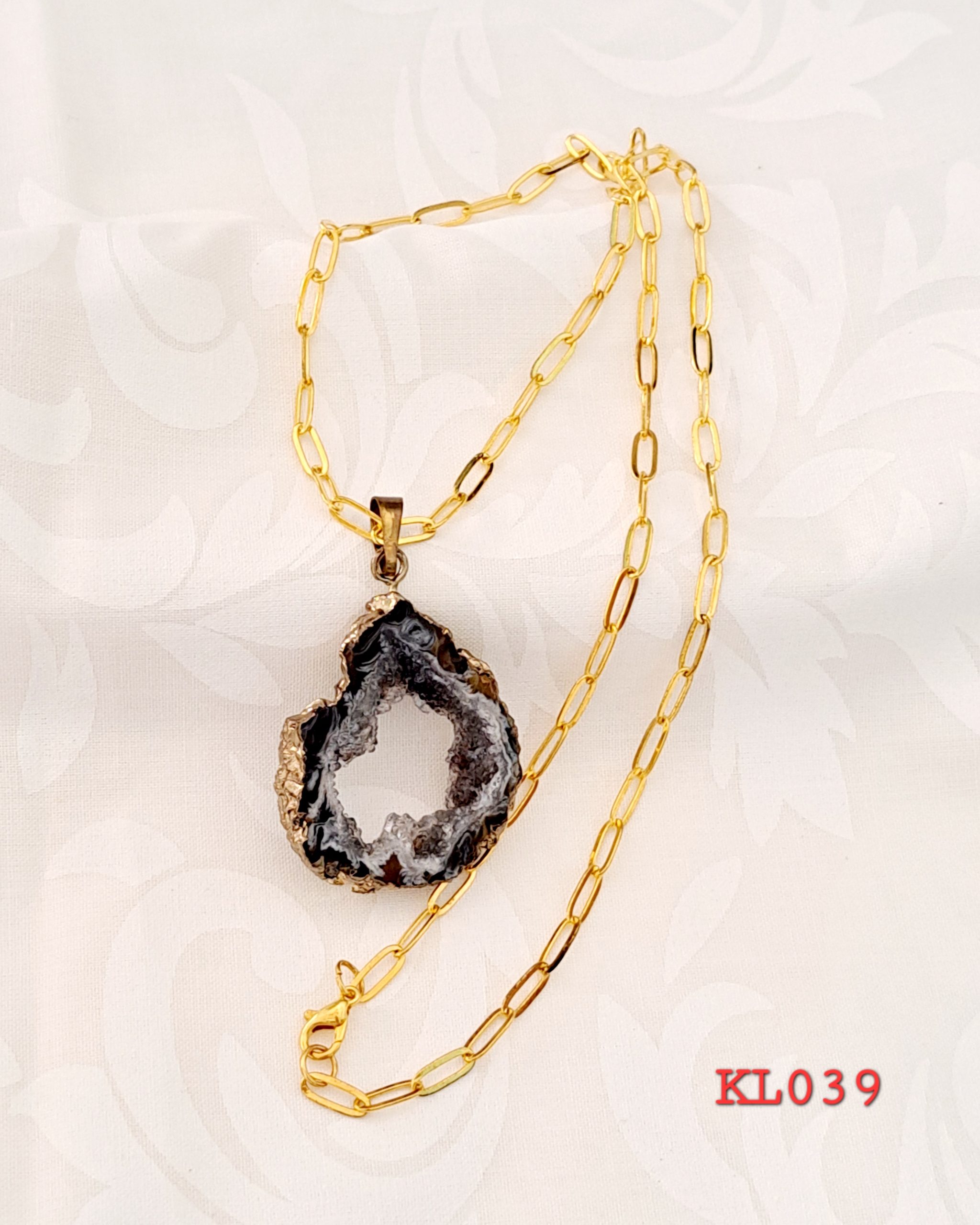 KL039 kalung druzy agate